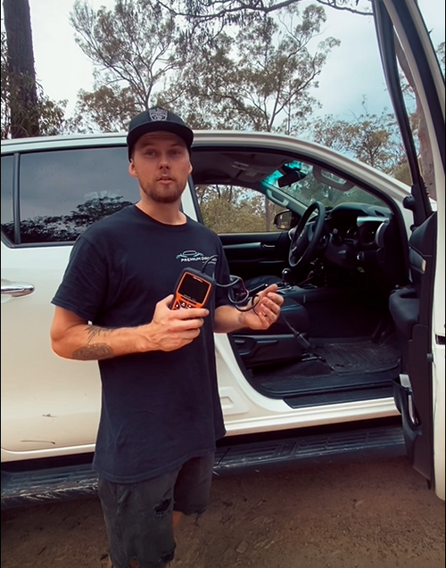 How To Use a Basic Automotive Diagnostic Scan Tool