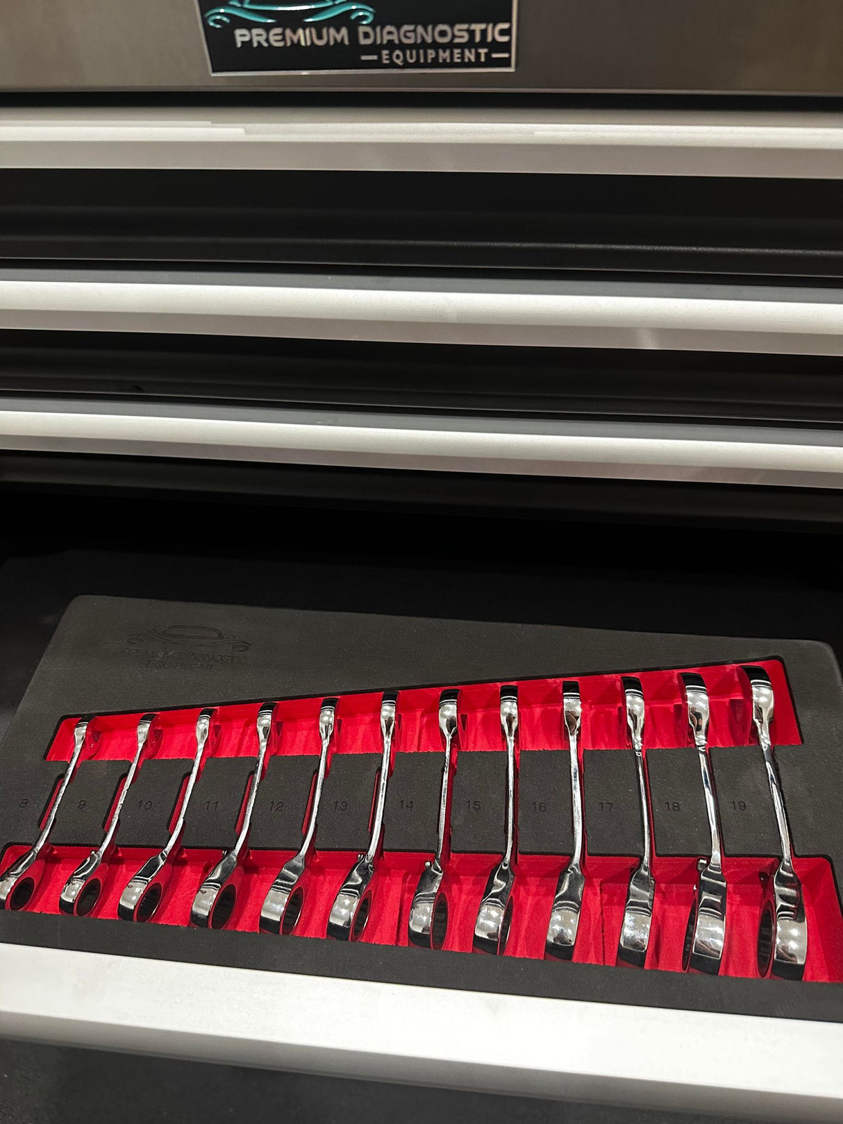 ratched stubby spanners in foam tray for tool box