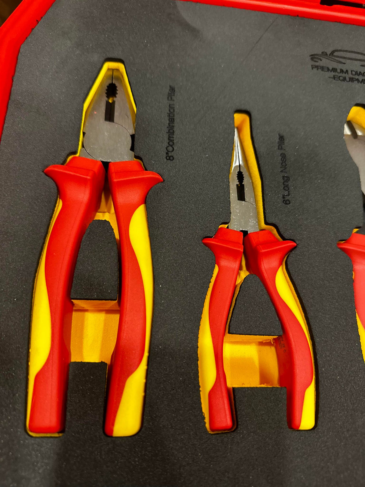 PDE 12PCS VDE Pliers and Scredrivers Insulated Tool Set