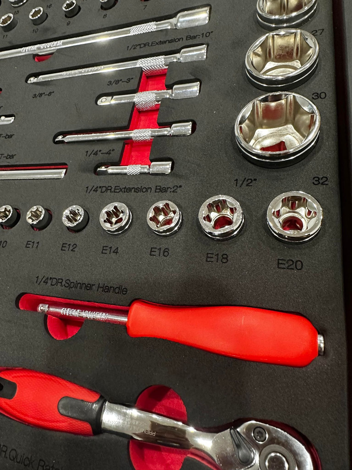 PDE Socket and Ratchet Metric Tool Set in EVA Foam Tray 72PCE